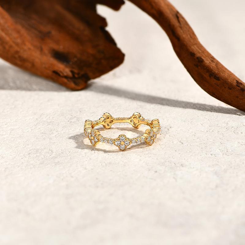 Color Synthetic Round Moissanite Ring