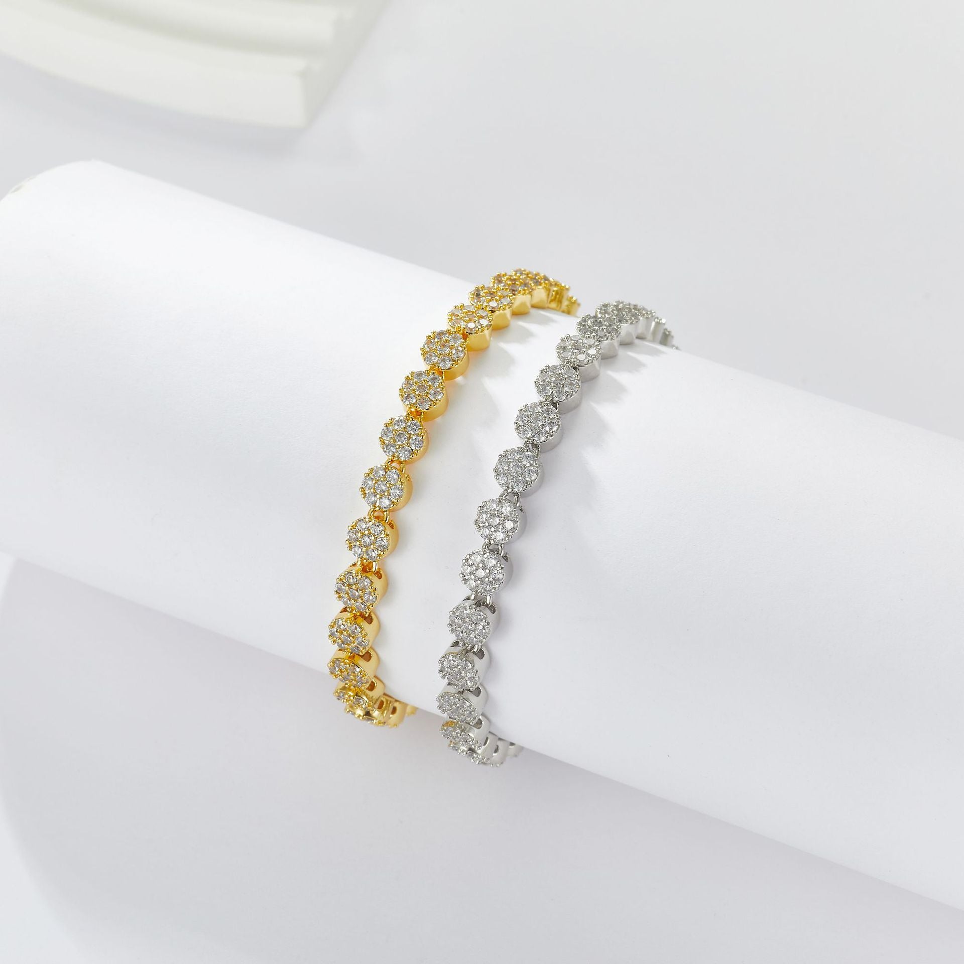 Bracelet studded with stones