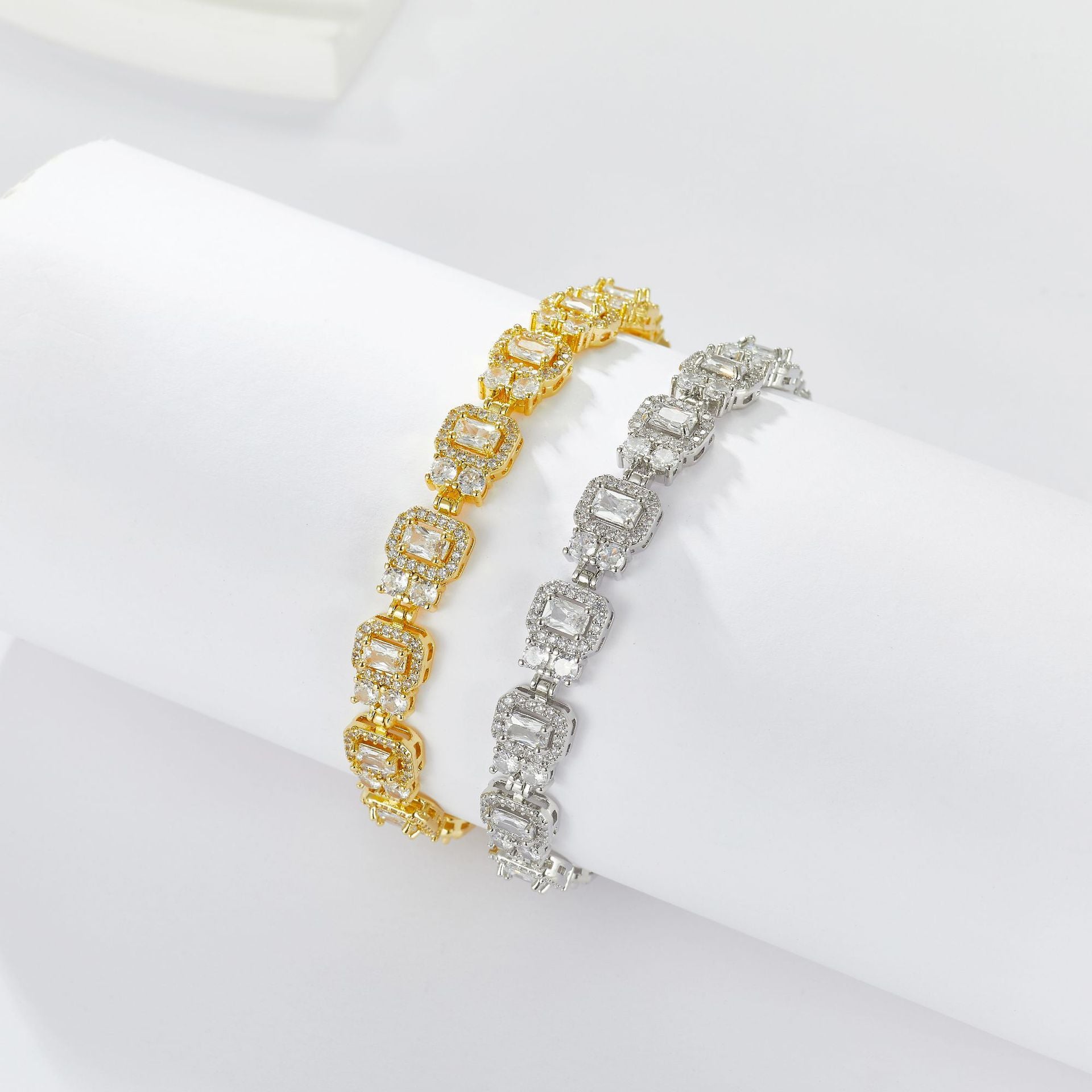 Bracelet studded with stones