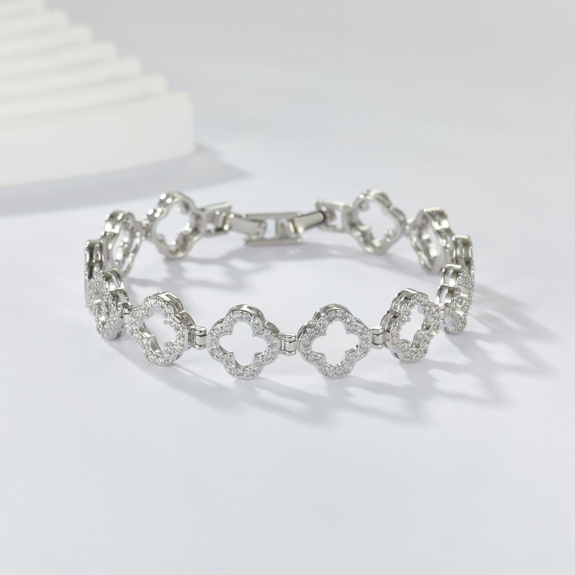 Bracelet studded with stones