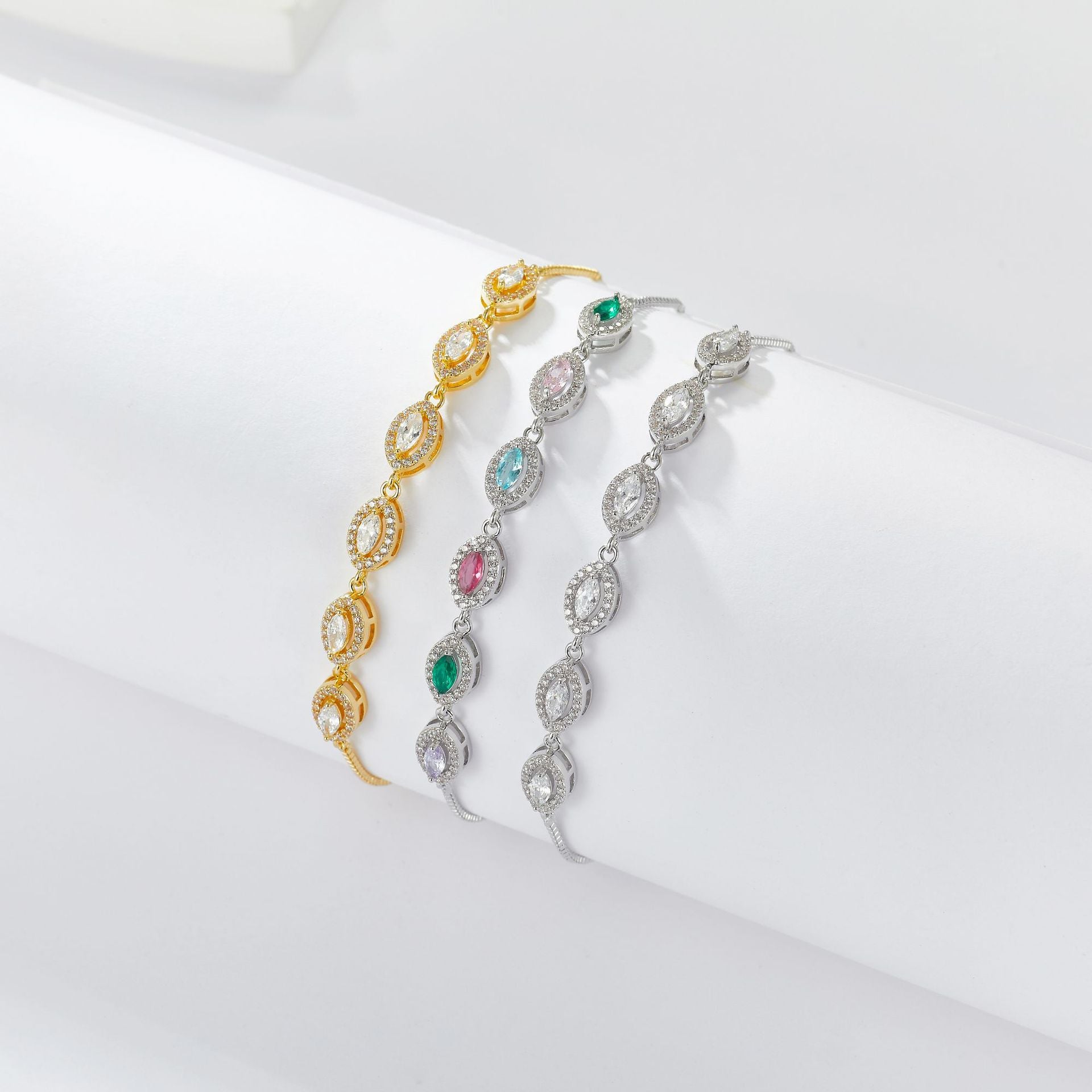 Bracelet studded with stones