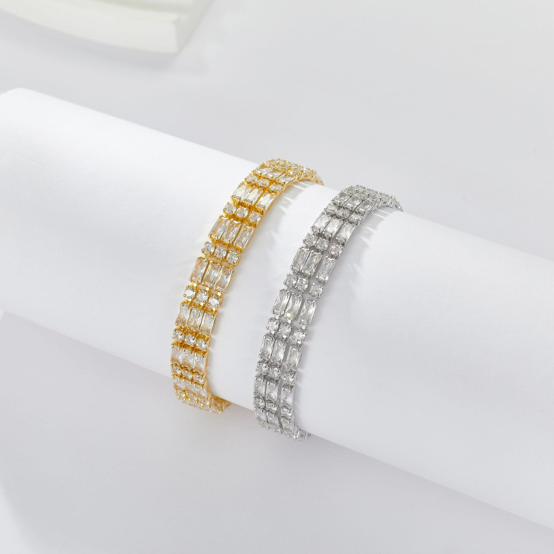 Bracelet studded with stones