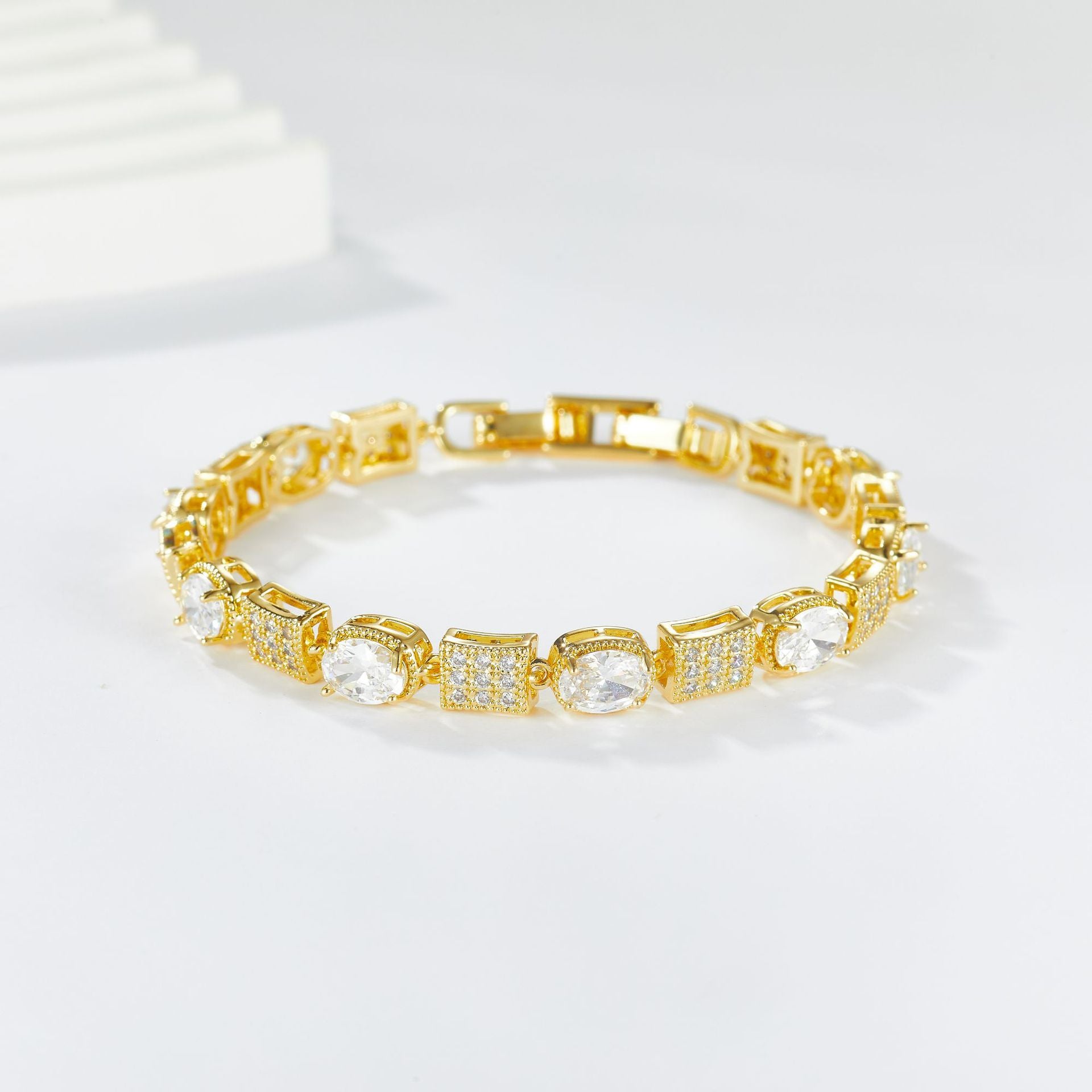 Bracelet studded with stones